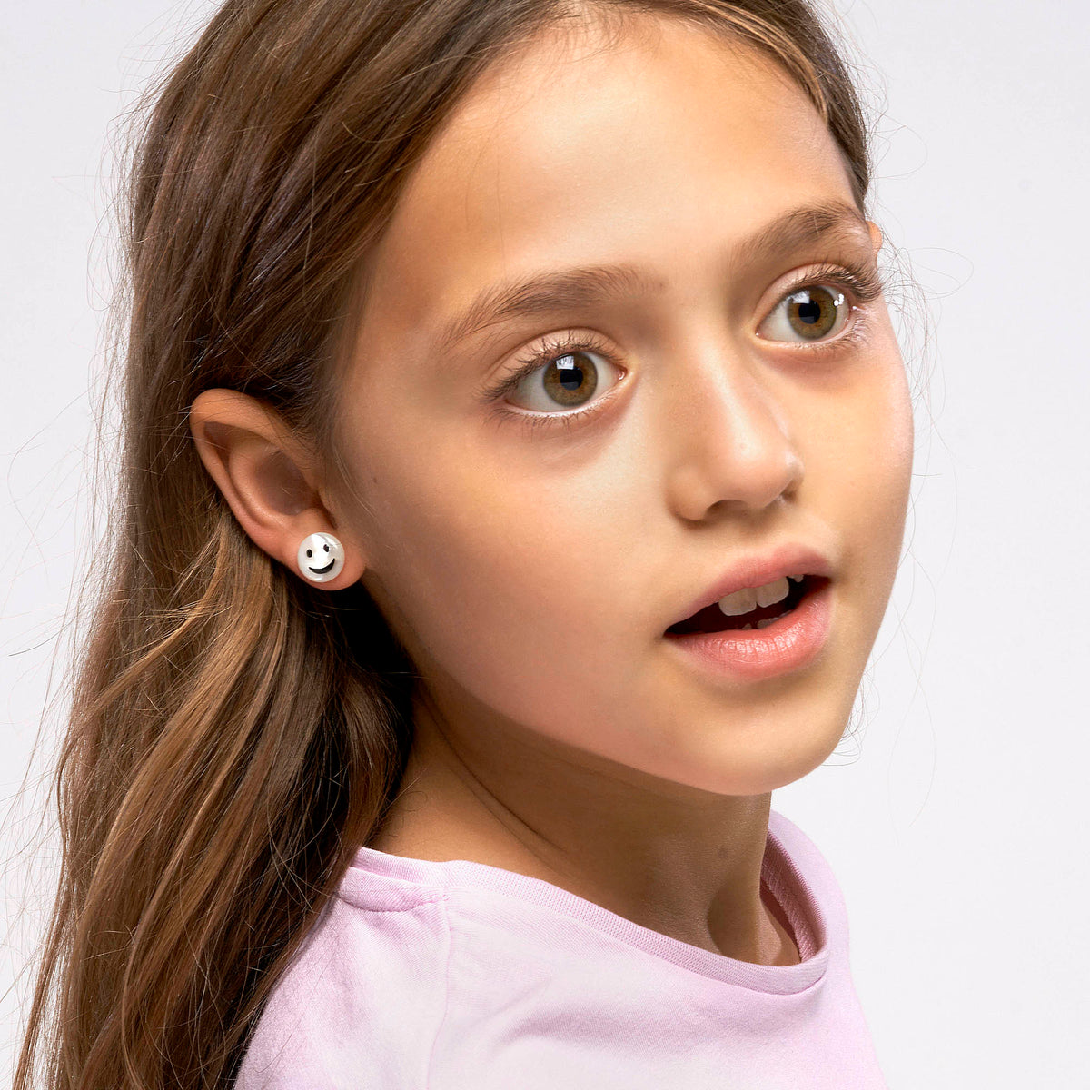 Happy Kids | Laugh Single Stud | White Mother of Pearl | 14K Gold Plated 925 Silver